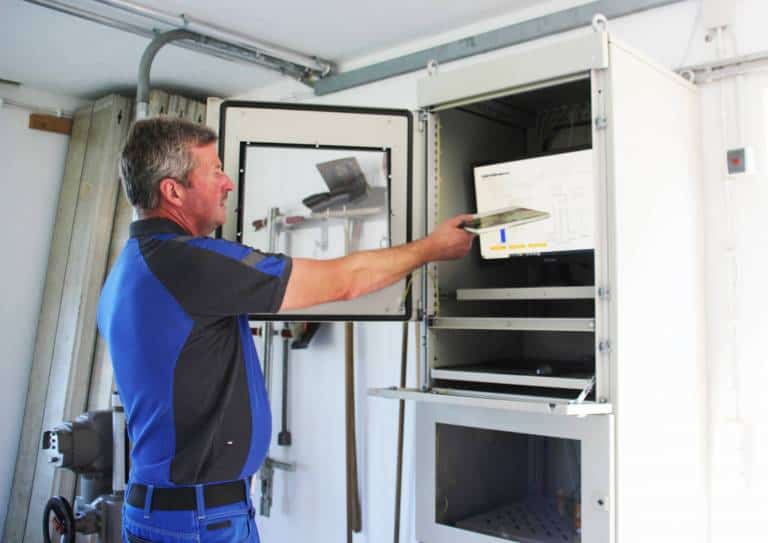 Monitoring the water levels